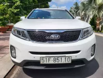 Cần bán xe oto Kia Sorento 2.4 GATH Premium 2017 - Một đời chủ, mới 90%