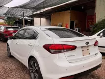 Cần bán xe oto Kia Cerato 1.6 AT Luxury 2018 - Kia Cerato 2018 1.6At luxury siêu lướt