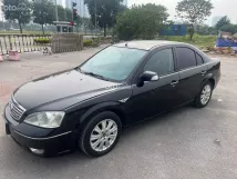 Bán xe Ford Mondeo 2.3L AT 2004 - Bán xe sedan đời 2004, màu đen, còn khá mới