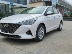 Hyundai Hà Đông tặng rất nhiều quà