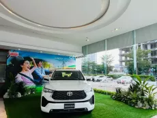 Toyota Innova Cross 2024 bao giá toàn miền Bắc