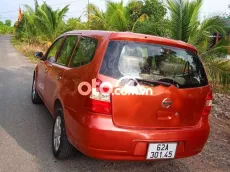 Nissan Grand Livina 2011