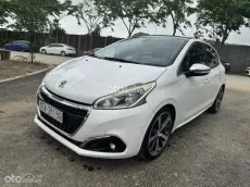 Peugeot 208 2015 số tự động