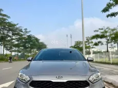 Form dáng thể thao, nội thất cao cấp