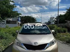 Bán xe Toyota Sienna 2010 3.5L