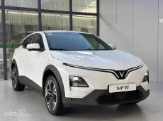 Phiên bản giới hạn với cửa sổ trời toàn cảnh