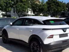 Plus Tiêu chuẩn 2, sẵn xe giao ngay