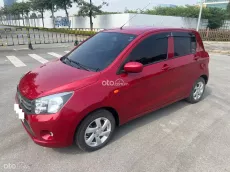 Bán xe hatchback số tự động đời 2018 màu đỏ