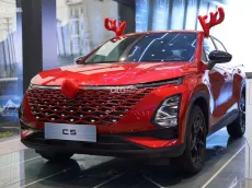 KHUYẾN MẠI 100% THUẾ TRƯỚC BẠ- NHẬN XE GIÁ TỐT