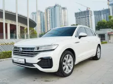 SUV cao cấp nhập khẩu nguyên chiếc