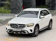 Xe cực đẹp màu trắng nội thất đen