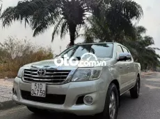 Toyota Hilux 2012 2.5E 4x2 MT - 250000 km