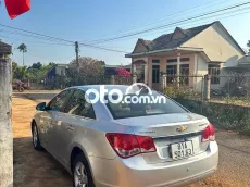Chevrolet Cruze màu Bạc