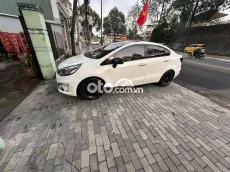 Kia Rio 2016 màu Trắng