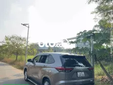 Toyota Innova Cross 2025 22.000 km Xám