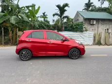 Xe tư nhân 1 chủ từ mới. Đẹp tắt nắng, zin hết, chất lừ Nội ngoại thất tươi mới Không bàn