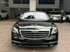 Xe đen nội thất nâu sang trọng