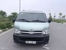 Bán Hiace tải van 3 chỗ đời 2011, máy xăng, tải 900kg