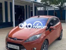 Ford Fiesta Cam 5 chỗ