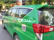 Toyota Innova 2016 Xanh lá