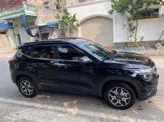 Bán xe crossover 2021 bản Deluxe màu đen