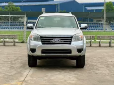 Ford Everest 2.6MT nhập khẩu Thái Lan