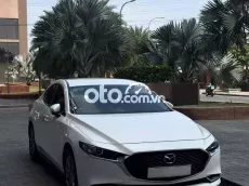 Mazda 3 Luxury 2022 Trắng 33000 km