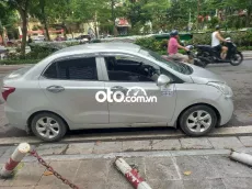 Hyundai i10 Sedan 2018 Bạc Bản đủ