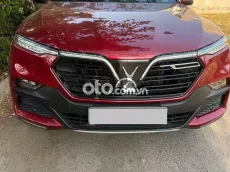 VinFast Lux SA 7 chỗ Đỏ