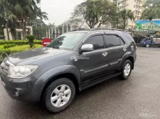 Bán xe SUV 7 chỗ số tự động đời 2010