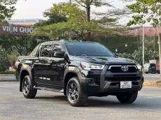 Toyota Hilux 2021 số tự động tại Bình Dương