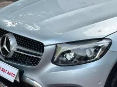 Xe đẹp chủ đi giữ gìn