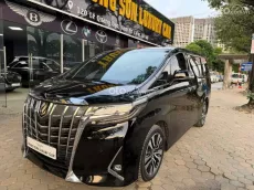Xe 1 chủ từ mới, xuất hóa đơn hơn 2 tỷ
