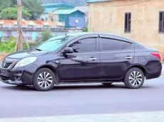 Nissan Sunny 2015