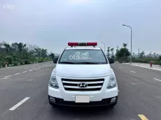 Bán Huyndai Starex cứu thương đời 2017, máy dầu, một chủ từ mới