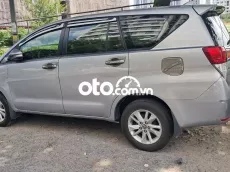 Toyota Innova E 2017 Bạc