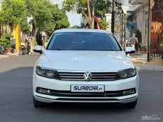 Xe sedan cao cấp, trang bị tiện nghi vượt trội