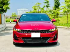 SEDAN LUXURY