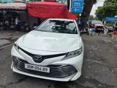 Toyota Camry 2.0G 2020 nhập khẩu