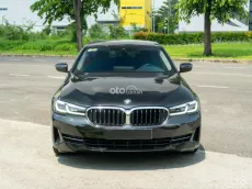 BM2 520i Luxury Line 2022 Black Edition cực đẹp