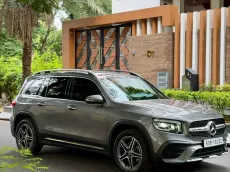 Màu đẹp rất hiếm và xe đi ít!