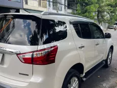 Isuzu mu-X 2019 số tự động tại Tp.HCM