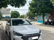 Hyundai Elantra 2019 tại Ninh Bình