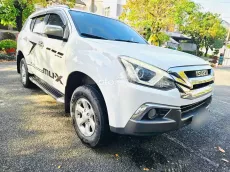 Isuzu mu-X 2018 số sàn