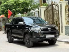 Toyota Hilux 2021 số tự động
