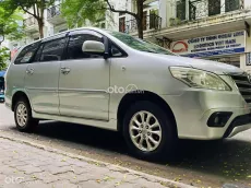 Toyota Innova bản 2.0G số tự động đời cuối 2014
