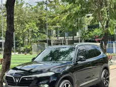 VinFast LUX SA2.0 2020