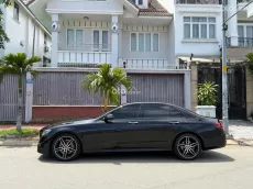 Mercedes e300 AMG 2019 nam sản xuất