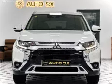 Xe siêu đẹp - Gia đình sử dụng kỹ còn rất mới