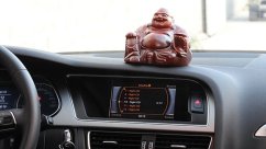 Những vật phẩm phong thủy giúp tài xế lái xe an toàn trong tháng cô hồn